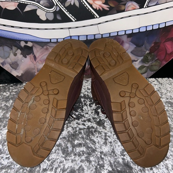 Timberland Burgundy Leather Boots - Picture 6 of 6